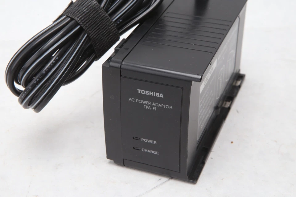 Adaptador de CA/cargador de batería para videocámara Toshiba TPA-F1 para baterías TBP-F1 M53 Foto 3 de 4