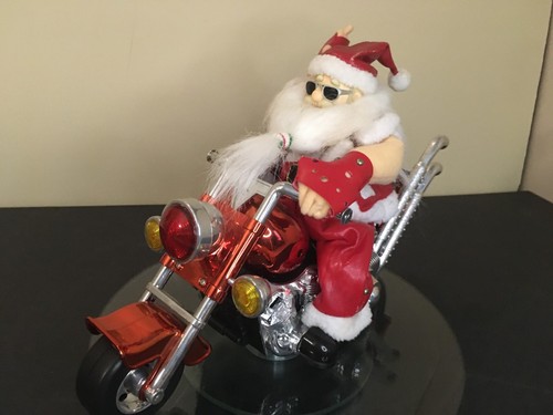 **Vintage ACTION NOVELTY ANIMATED LIGHTED SINGING MOTORCYCLE SANTA BIKER~VIDEO - Picture 9 of 23