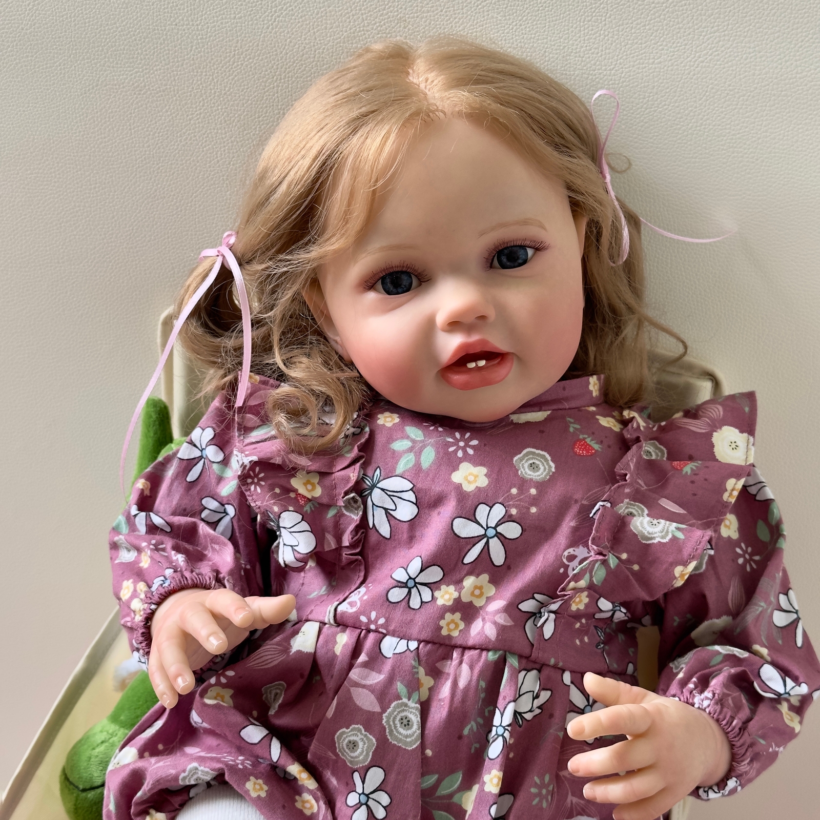 Lifelike Baby Doll That Look Real Girl