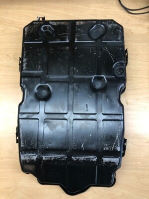Mercedes C250 7G Tronic automatic transmission oil pan 2222700512
