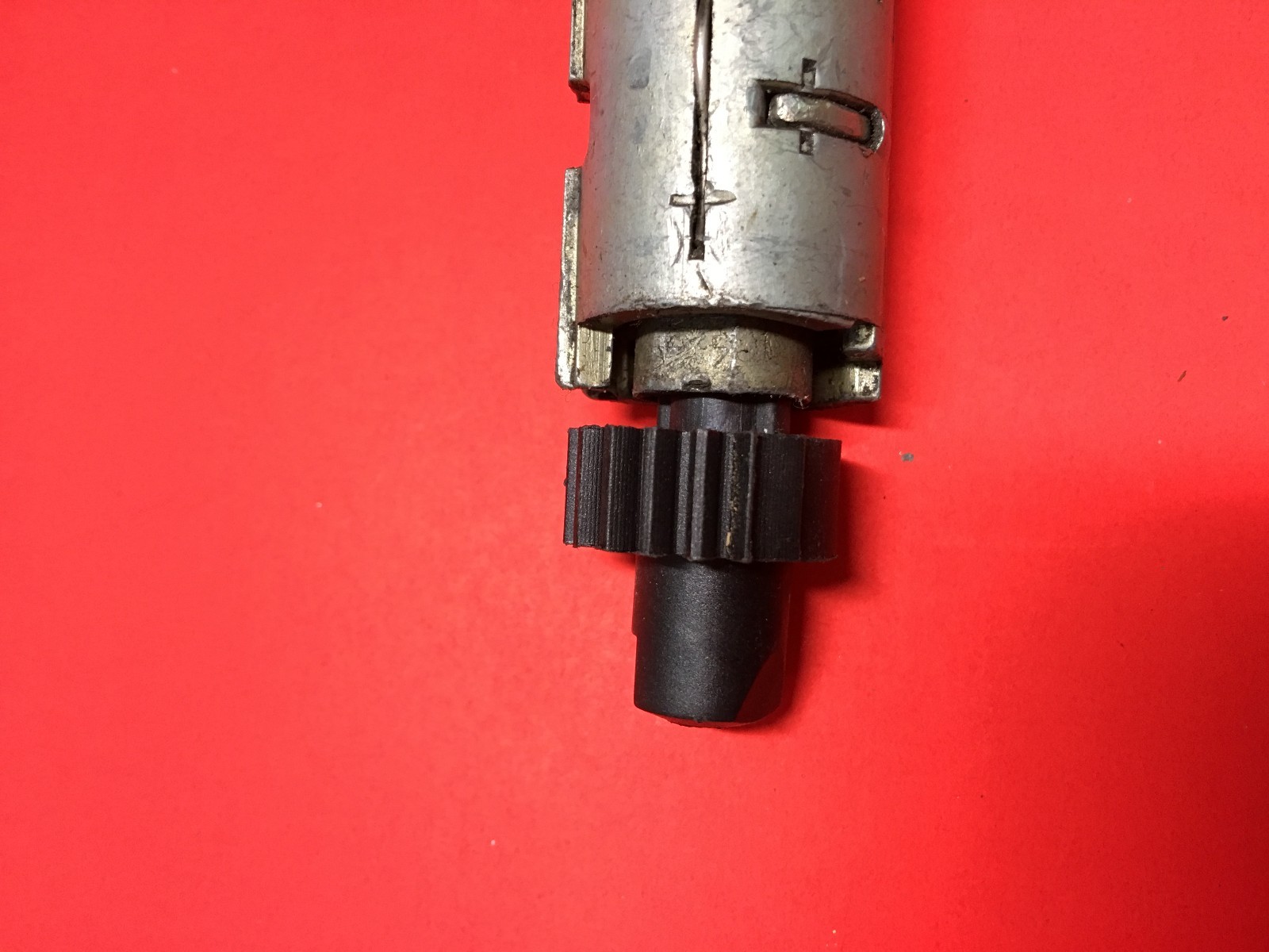 19731987 CHEVY C10 IGNITION LOCK CYLINDER ACTUATOR FOR NON TILT