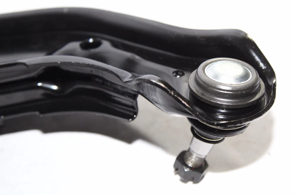 Нижние рычаги управления передние левые черные для Nissan Altima 1998-2001 годов выпуска - Изображение 4 из 4