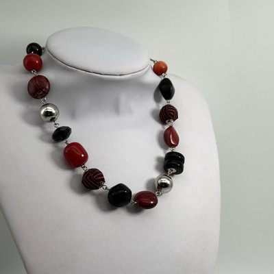 Halskette M&S Perlen rot schwarz silberfarben Statement Mixed Media verstellbar