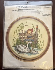 Paragon Needle craft Mother Swan Hummel Stitchery Kit 0571, Sealed, Made in USA