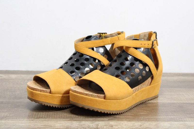 Eileen Fisher Wesson Tumbled Women's Wedge Espadrille Sz 6.5 {FA-1479]