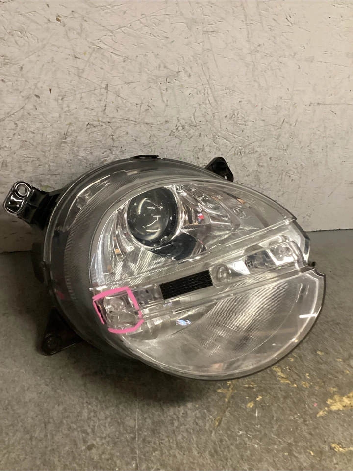 Faro delantero derecho pasajero Chevrolet SSR 2003-2006 OEM 15110118 Foto 3 de 4