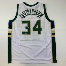 Facsimile Autographed Giannis Antetokounmpo Milwaukee White Jersey XL