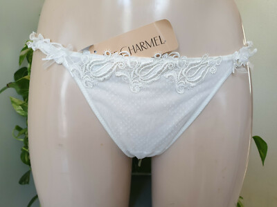 String Lise Charmel Modèle Soir D'Opéra - Taille 3, Couleur Nacre, Neuf Avec étiquettes