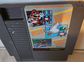 Super Mario Bros. / Duck Hunt / World Class Track Meet (NES)