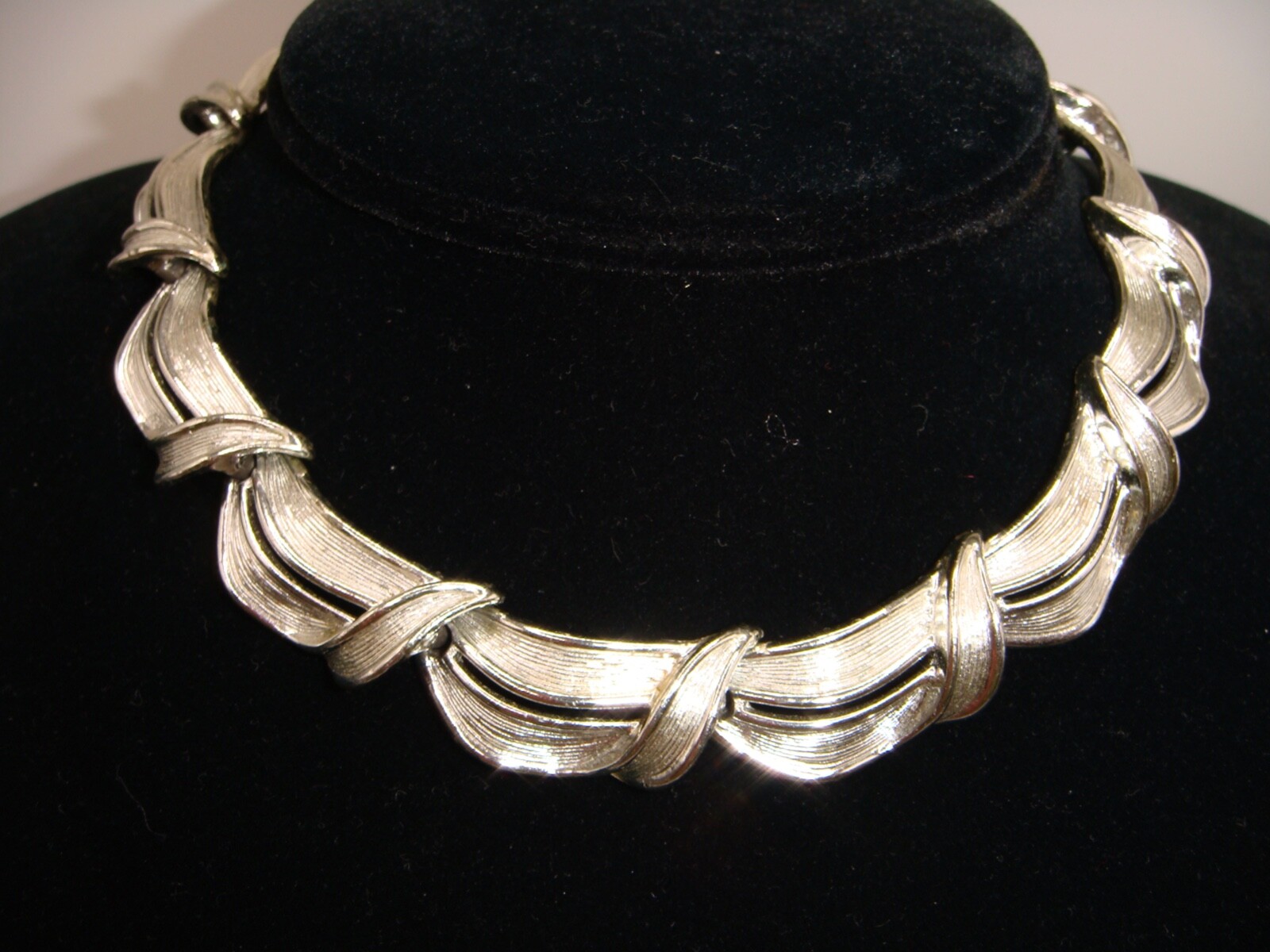 VINTAGE SIGNED LISNER MULTI PANEL LINK SILVER TON… - image 2