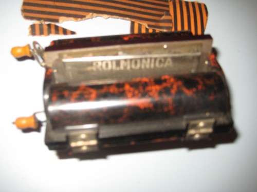 ANTIQUE ROLMONICA 1925 1928 PATENT RED BLACK BAKELITE 3 Title Song Rolls Works - Picture 3 of 18