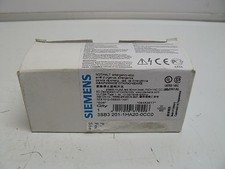 SIEMENS 3SB3 201-1HA20-0CC0 RED PUSHBUTTON EMERGENCY STOP NEW