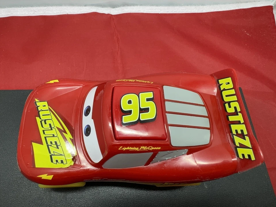 Greenhills Carrera GO! Lightning McQueen Glow Racer W/sounds & Talking Push Down - Image 2 of 4