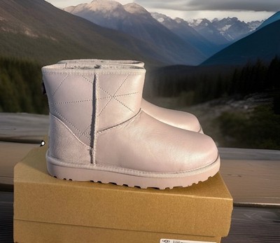 UGG CLASSIC MINI PEARLIZED (PALE SMOKE) LEATHER 1167313 SIZE 7 WOMAN S BOOTS NEW