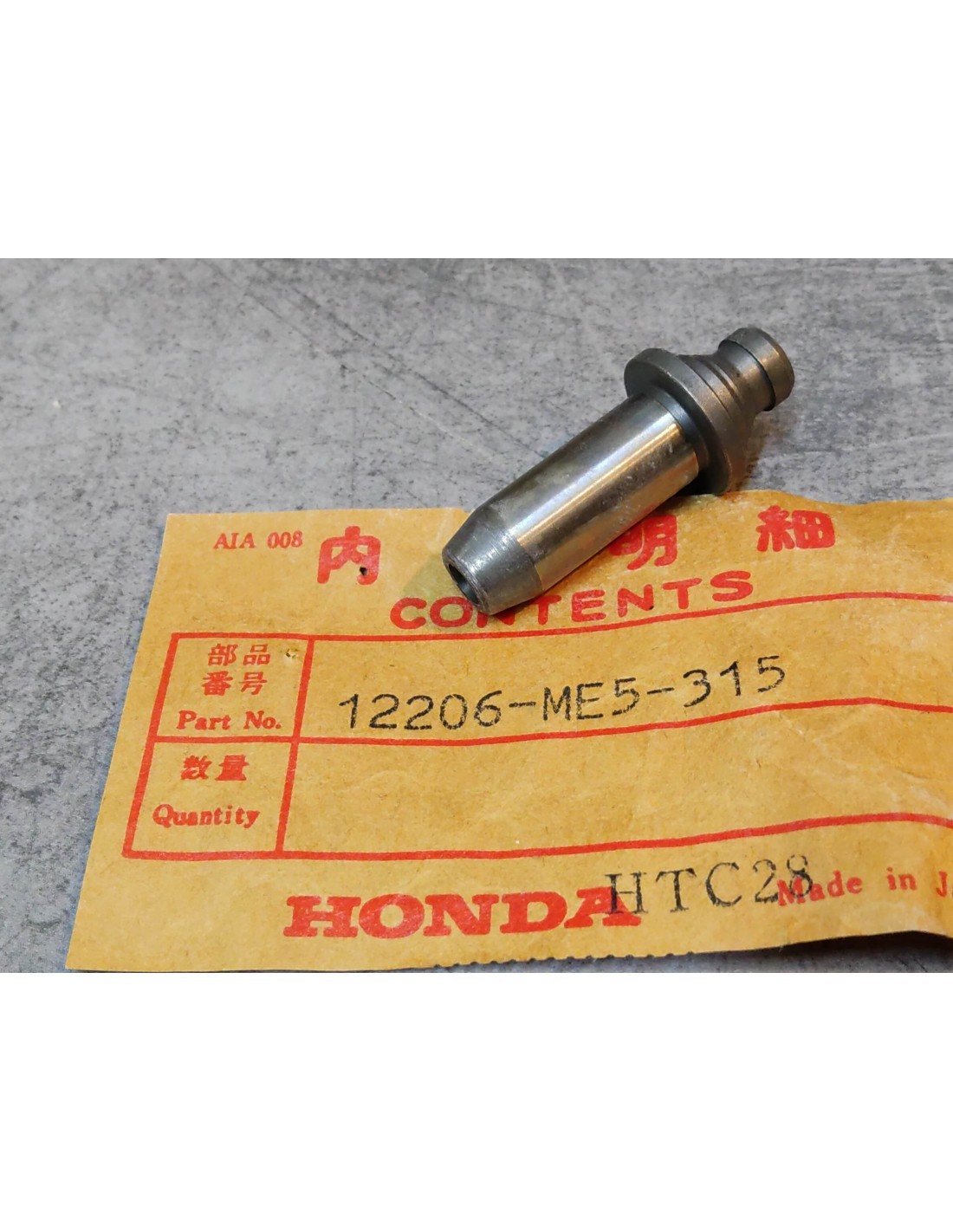 Guide de soupape 12206-ME5-315 contre la fumée d'échappement sur Honda CB650 SC 1984