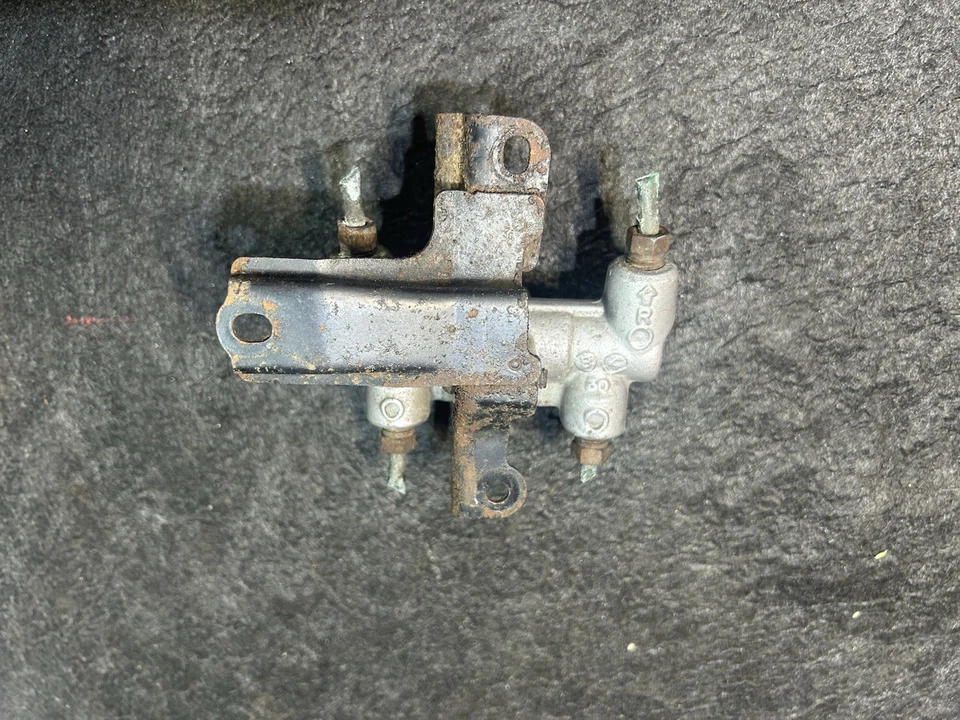 Acura Integra REAR DISC BRAKE PROPORTIONING VALVE 4040 40/40 PROP Honda Civic - Image 2 of 4