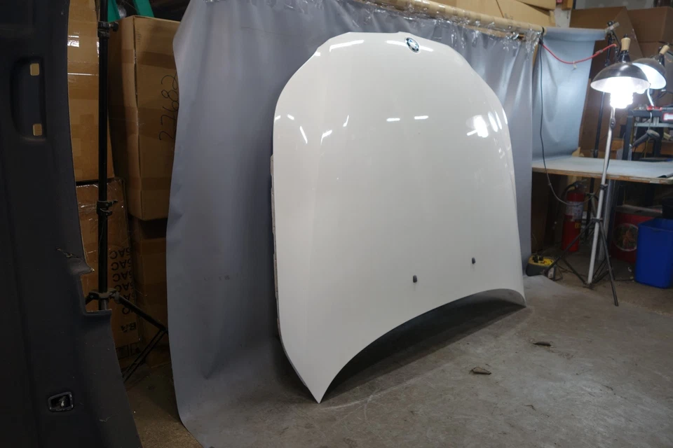 2004-2010 BMW E60 E61 5-Series Front Hood Bonnet Panel Alpine White OEM - Image 2 of 4