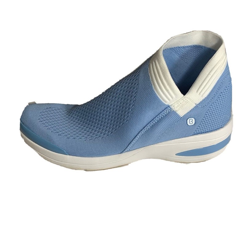 BZEES WOMENS Size 9 Romantic Athletic Walking Blue Shoes Memory Foam Washable