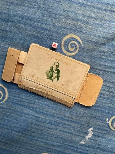 Antique Dr Reszke Minors Cigarette Box Empty - Picture 2 of 2
