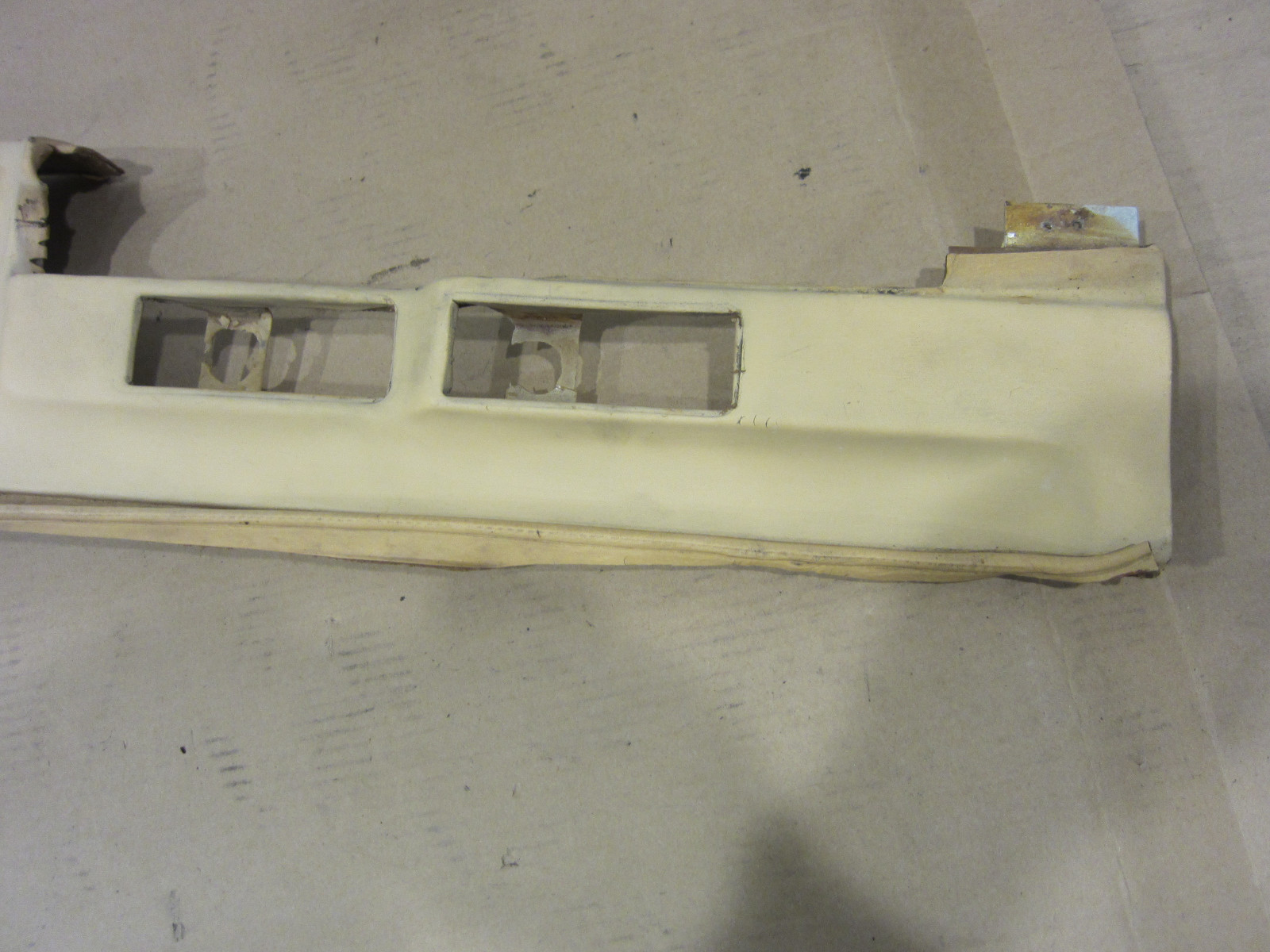 Ferrari Testarossa - LH Outer Console - US Version - USED - P/N 61566200