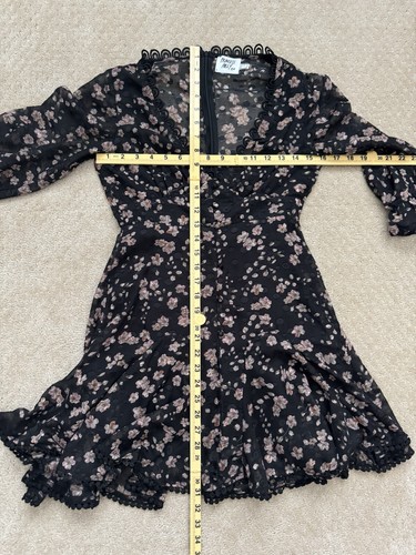 PRINCESS POLLY Damen Minikleid schwarz Blumenschnürung - Größe 2 - Bild 13 von 13