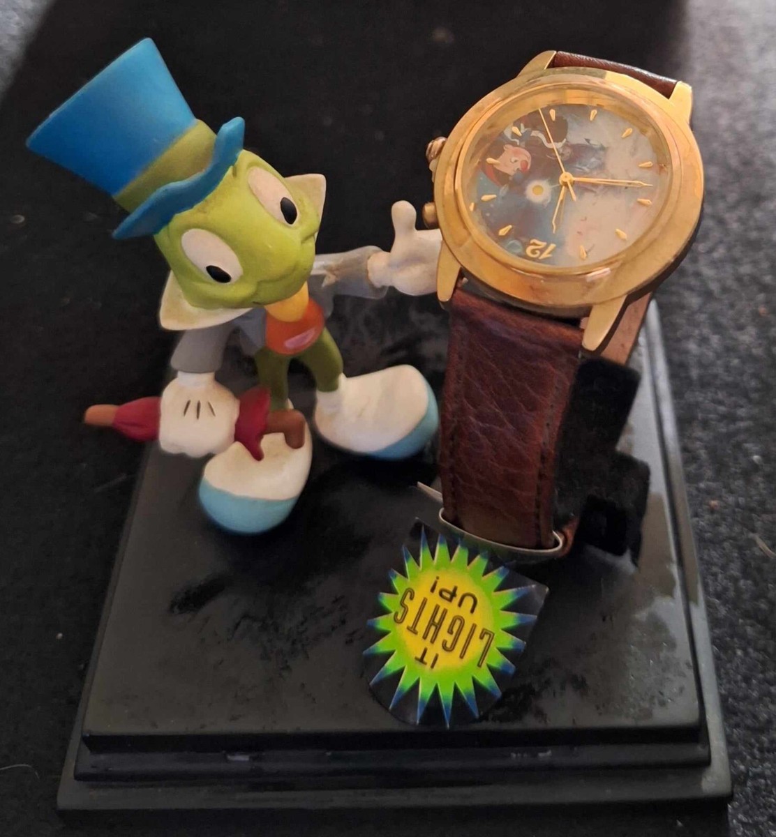 RARE PINOCCHIO JIMINY CRICKET EVERLASTING TIME COLLECTORS  display picture 1