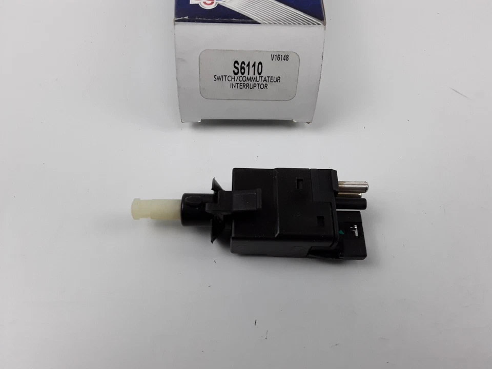 Interruptor de semáforo luz de freno para Mercedes-Benz CARQUEST 53-54740 Foto 2 de 4