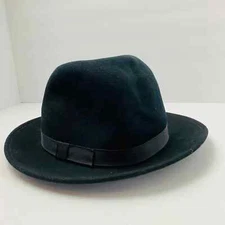 Capas Design 100% wool medium black hat 
