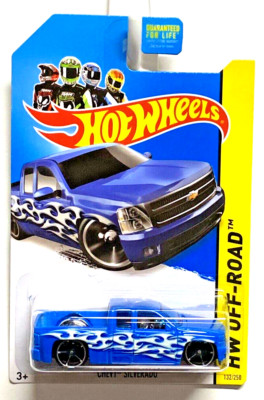 2014 HOT WHEELS HW HOT TRUCKS CHEVY SILVERADO HW CITY NEW SHIPS IN PROTECTOR