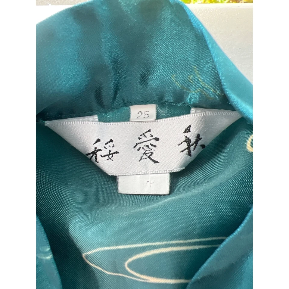 Bata Kimono Satén Niños 25 Verde Azulado Floral Encubrimiento Boho Asiático Ligera Sedosa Foto 4 de 4