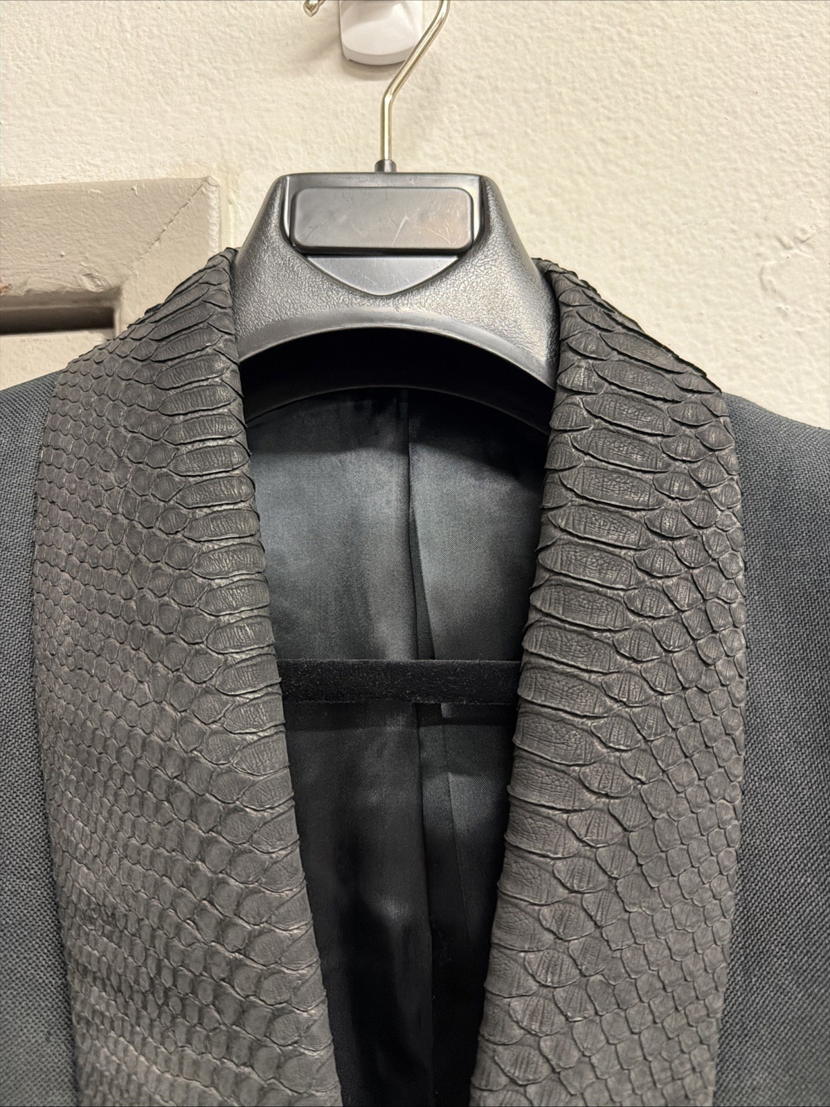 Roberto Cavalli Black Python Collar Blazer Size 48 - image 2