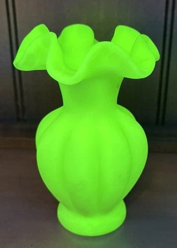 Vintage 5” Fenton Green Custard Glass Vase Ruffled Rim Vaseline Glass Glows