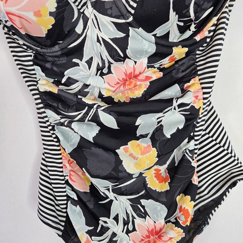 Torrid Damen Flora Herz Rüschen Bügel ärmellos Einteiler Badeanzug 1x 1 - Bild 6 von 8