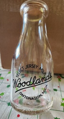 Woodlands SELECT JERSEY MILK One Pint BOTTLE Ontonagon Mich Black Pyro & Vnt Lid