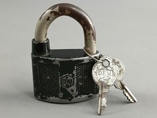 DDR altes Vorhängeschloss TEWA massiv mit 2 Schlüsseln Metall SCHLOSS 7x5,5cm !