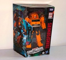 Transformers War for Cybertron Earthrise WFC-E10 Autobot Grapple NEW SEALED