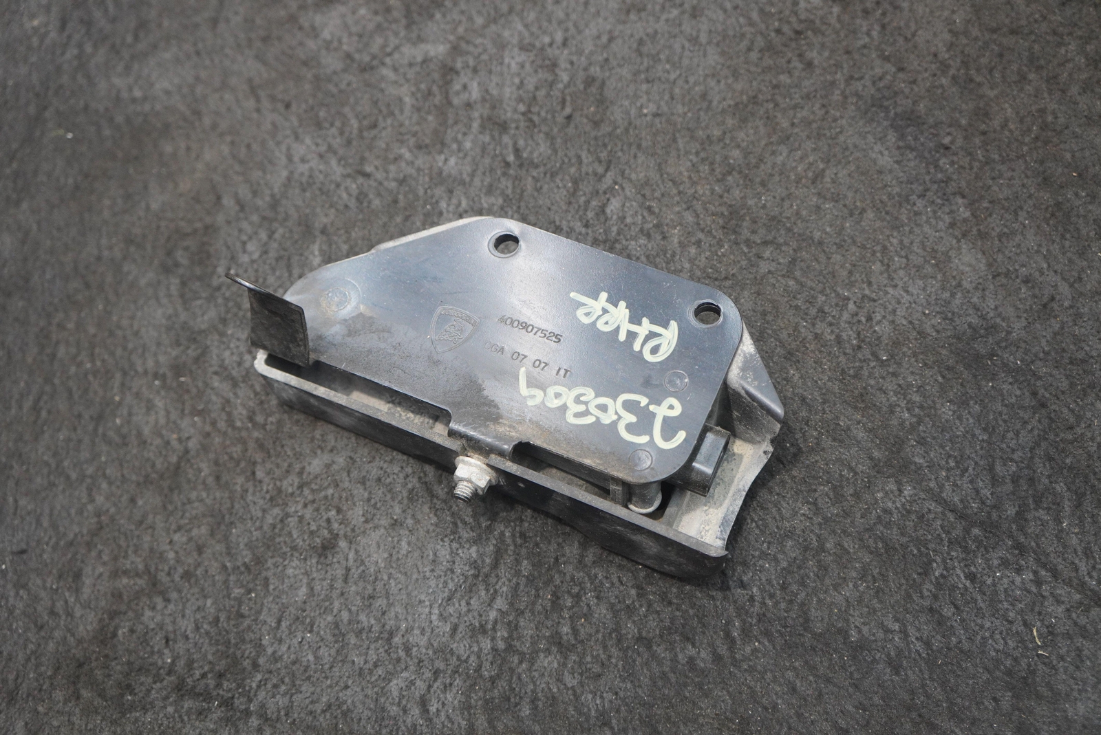 Tire Pressure Monitor Sensor Antenna & Bracket 400907525 Lamborghini Gallardo 08