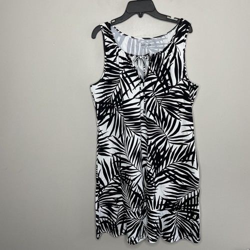 LANDS END Black Havana Palm Print 