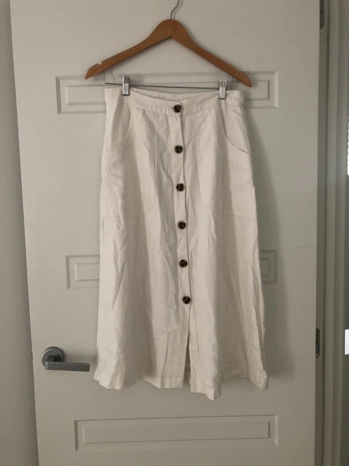 Picture 1 of 15