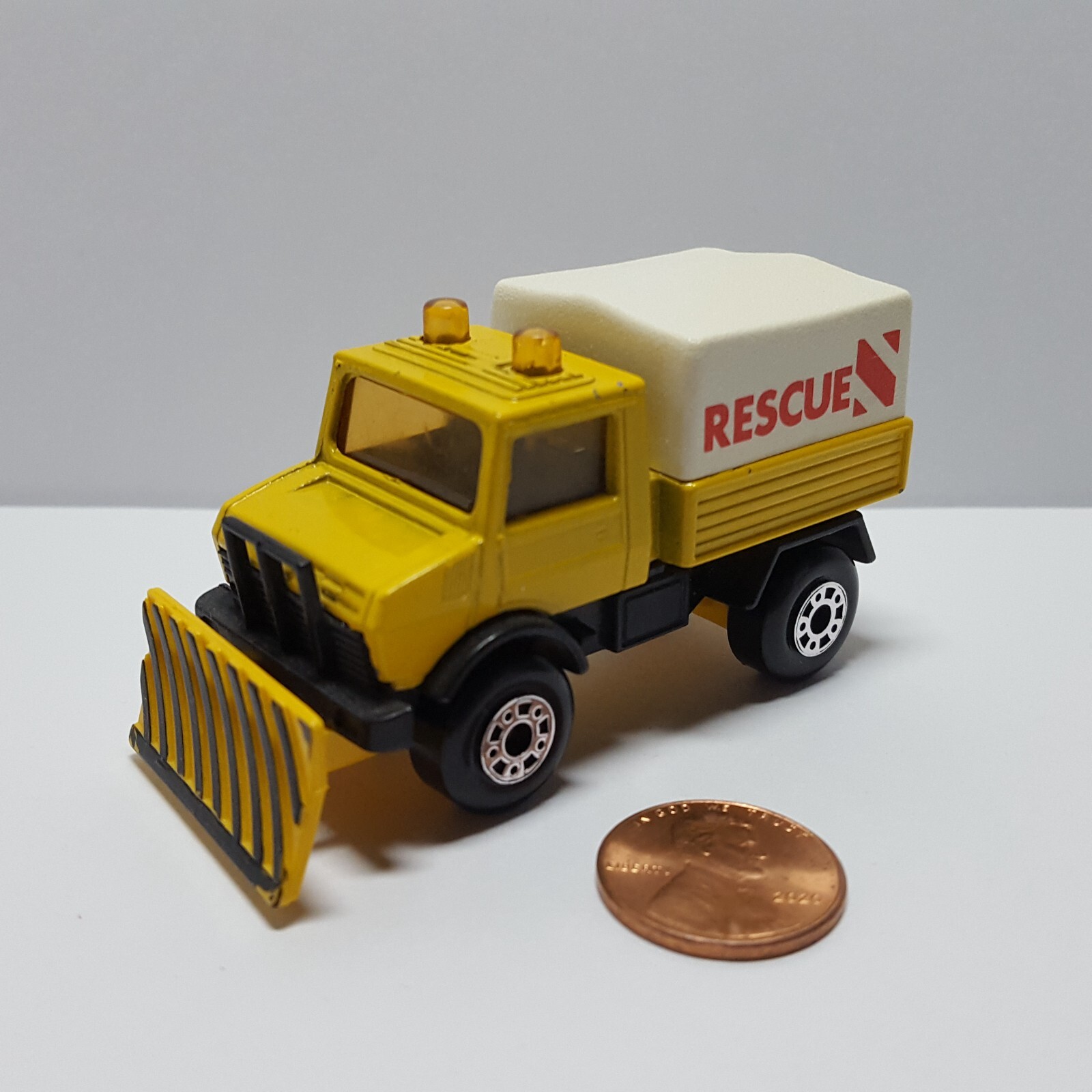 Picture 1 of 8