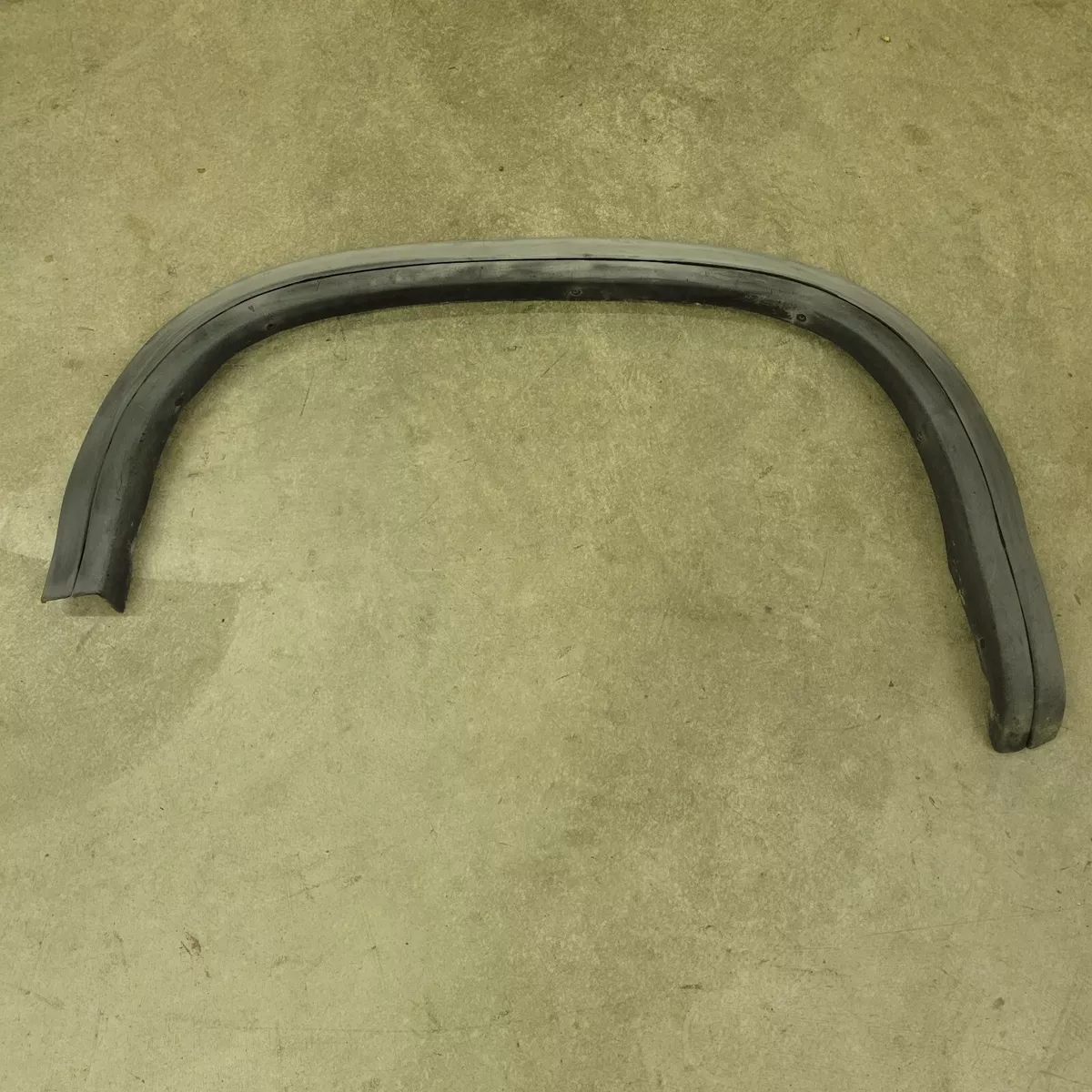 92 93 94 95 Dodge Dakota Driver Side Left Front Fender Flare OEM
