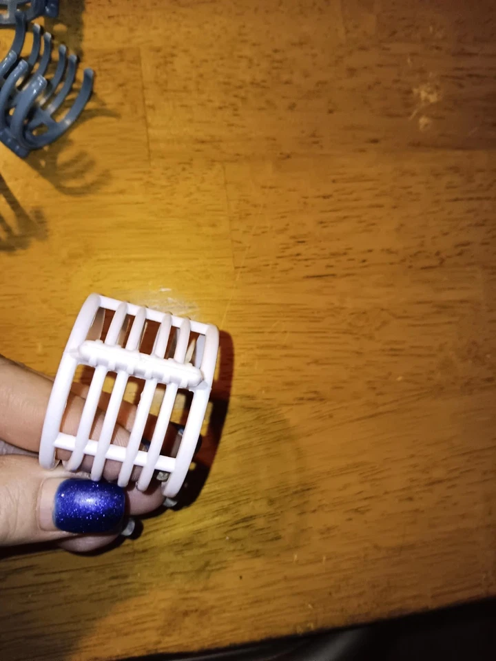 Euc 40 Hot Roller Clip Assortment Of Sizes - Image 4 of 4