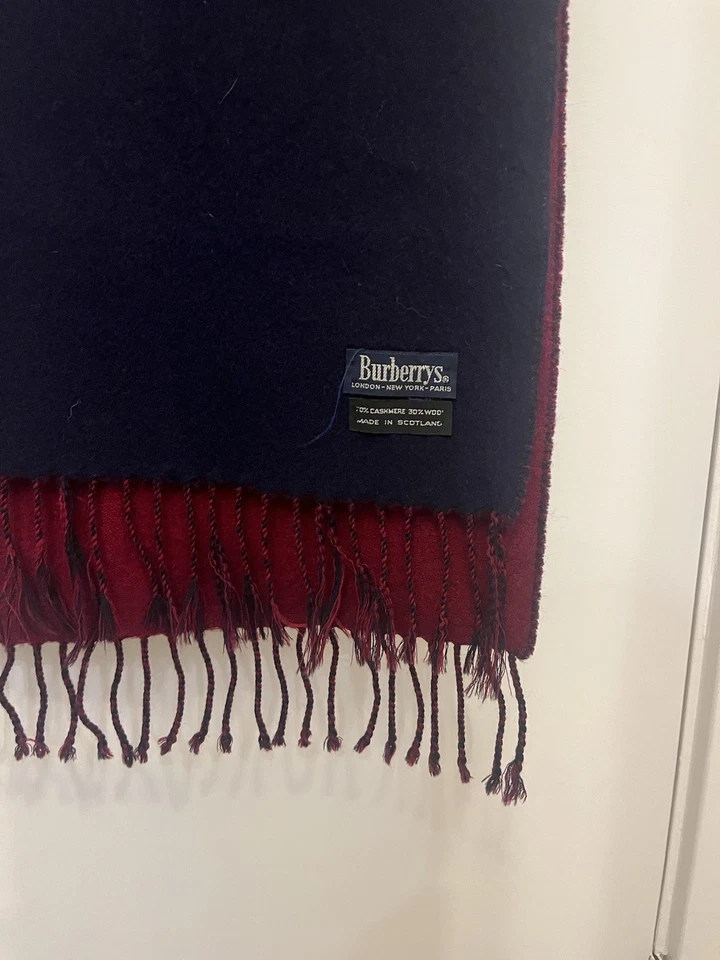 博柏利复古羊绒围巾带缺陷 — 第 2/4 张图片