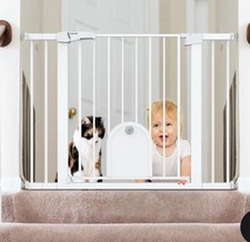 Babelio CB-M-101 29"-43" Auto Close Baby Gate w/ Small Pet Door White New Open