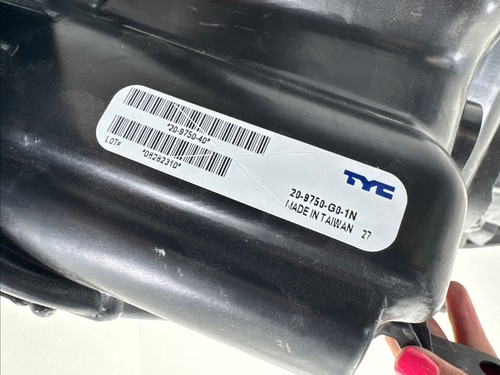 2016-2021 Toyota Tacoma Headlight Left LH Driver Halogen Headlamp Non DRL - Picture 8 of 12