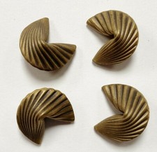 6 VINTAGE FLUTED PATINA BRASS FORTUNE COOKIES 16x12mm. FINDINGS N780