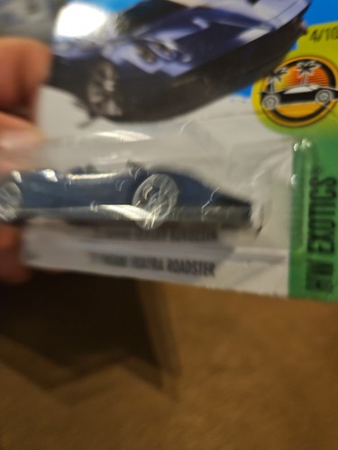 Hot Wheels '17 Pagani Huayra Roadster #290 Blue 2017 HW Exotics 4/10 - Picture 4 of 19