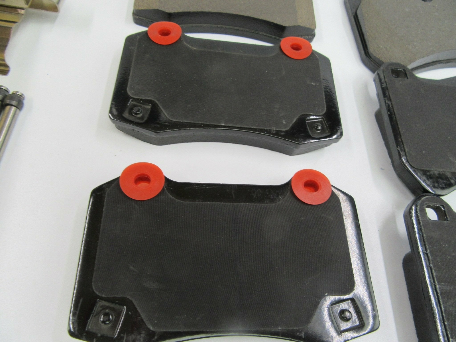Maserati Ghibli Quattroporte front rear brake pads & air cabin oil filters 524