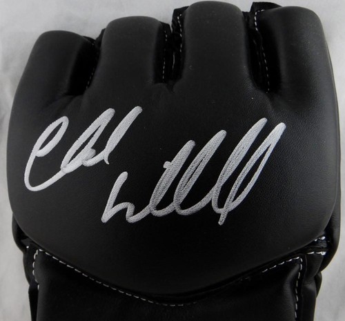 Guante izquierdo autografiado por Chuck Liddell Century UFC - Beckett auténtico *plateado - Imagen 2 de 3
