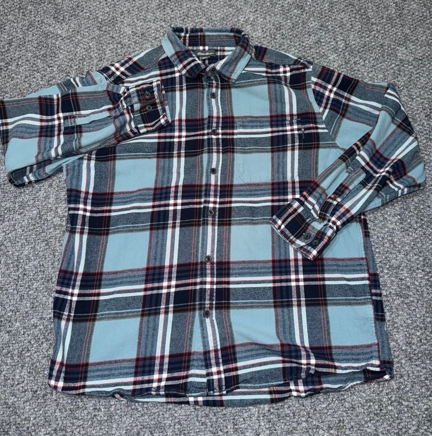 Eddie Bauer Men's XL Long Sleeve Plaid Flannel Shirt in Blue and Red